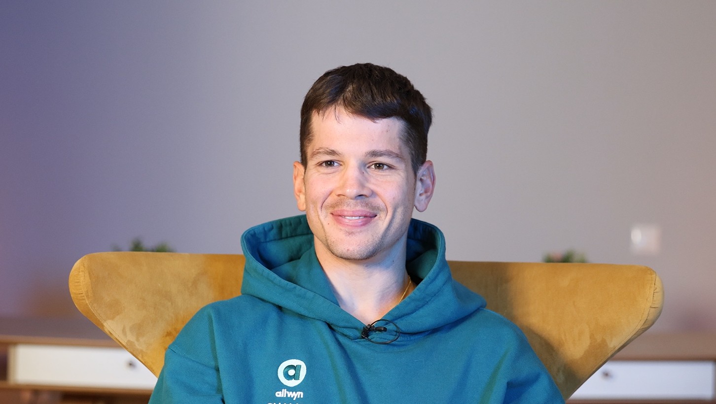 Νίκος Παπαγγελής